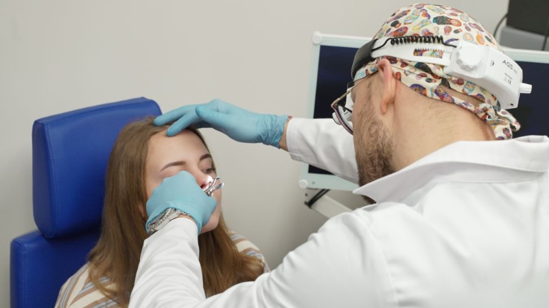 Школа «Этиологические и патогенетические особенности вирусных и поствирусных поражений слизистой оболочки ВДП в условиях активности респираторных вирусов, механизмы бактериального суперинфицирования, вопросы дифференциальной диагностики. Рациональная фармакотерапия данных состояний»